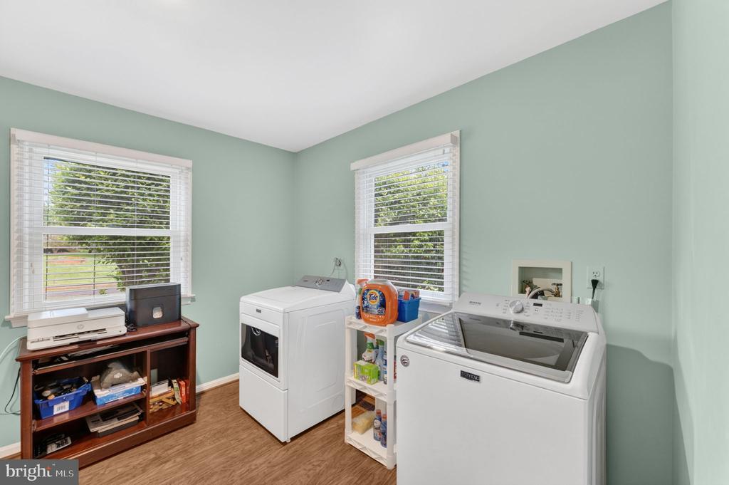 7933 COOKS CT, WARRENTON, Virginia 20186, 3 Bedrooms Bedrooms, ,2 BathroomsBathrooms,Residential,7933 COOKS CT,VAFQ2021946 MLS # VAFQ2021946
