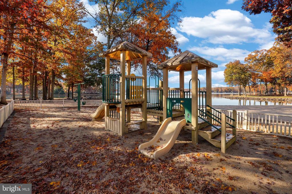 2602 LAKEVIEW PKWY, LOCUST GROVE, Virginia 22508, 3 Bedrooms Bedrooms, ,3 BathroomsBathrooms,Residential,2602 LAKEVIEW PKWY,VAOR2014028 MLS # VAOR2014028