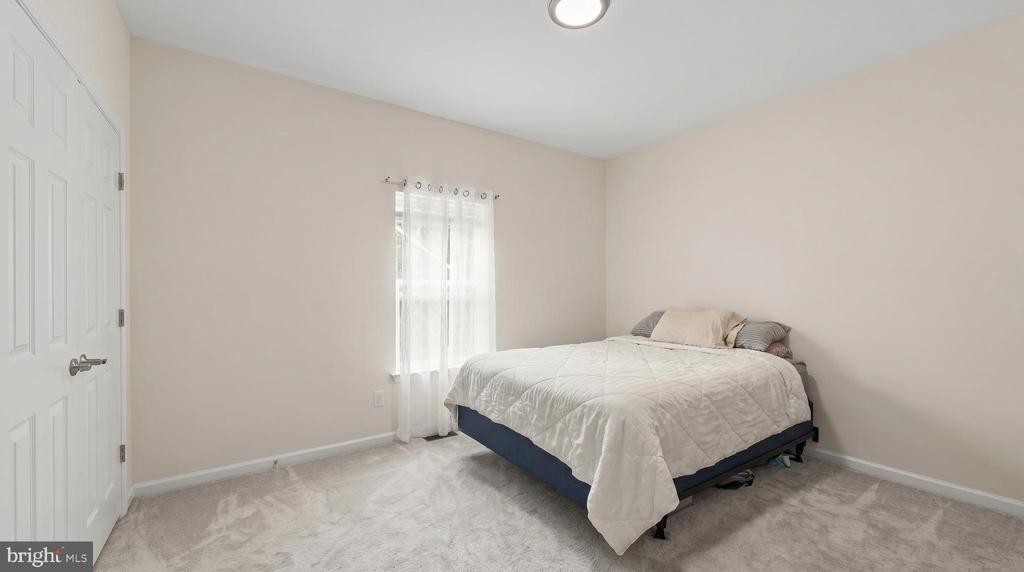 2602 LAKEVIEW PKWY, LOCUST GROVE, Virginia 22508, 3 Bedrooms Bedrooms, ,3 BathroomsBathrooms,Residential,2602 LAKEVIEW PKWY,VAOR2014028 MLS # VAOR2014028