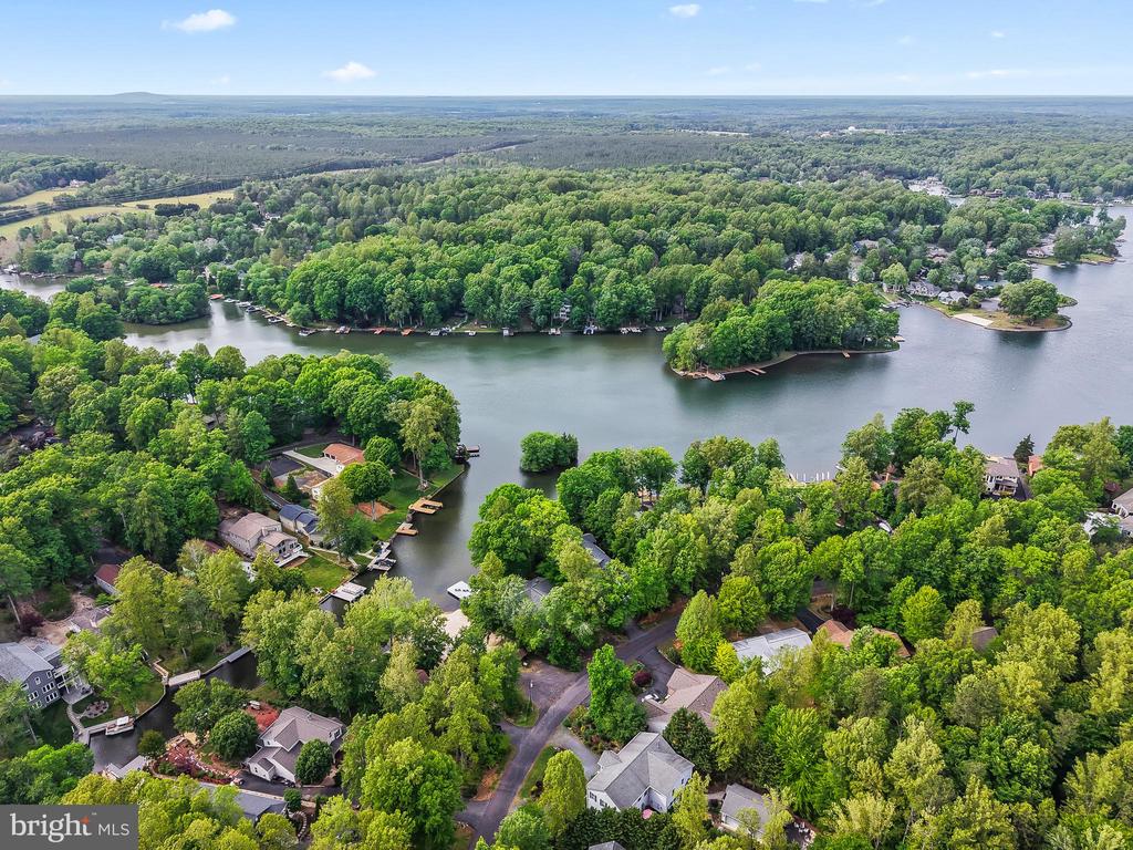 2602 LAKEVIEW PKWY, LOCUST GROVE, Virginia 22508, 3 Bedrooms Bedrooms, ,3 BathroomsBathrooms,Residential,2602 LAKEVIEW PKWY,VAOR2014028 MLS # VAOR2014028