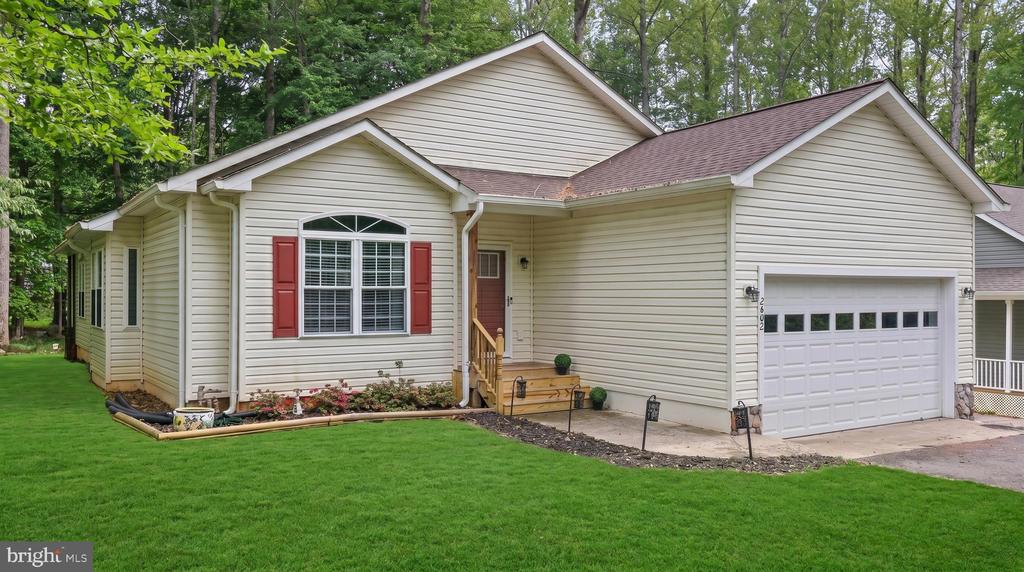 2602 LAKEVIEW PKWY, LOCUST GROVE, Virginia 22508, 3 Bedrooms Bedrooms, ,3 BathroomsBathrooms,Residential,2602 LAKEVIEW PKWY,VAOR2014028 MLS # VAOR2014028