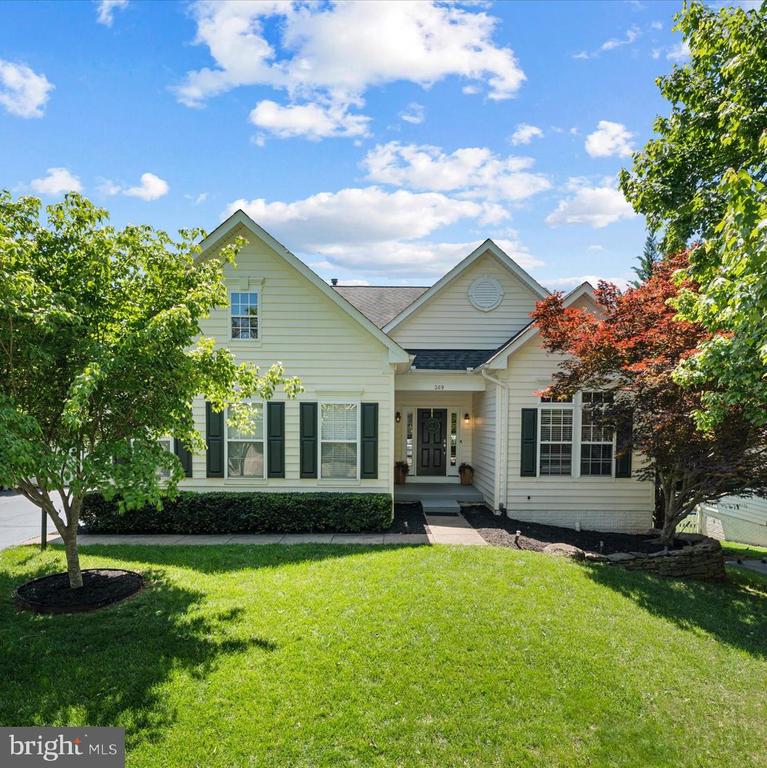 369 CANNON WAY, WARRENTON, Virginia 20186, 5 Bedrooms Bedrooms, ,4 BathroomsBathrooms,Residential,369 CANNON WAY,VAFQ2021886 MLS # VAFQ2021886