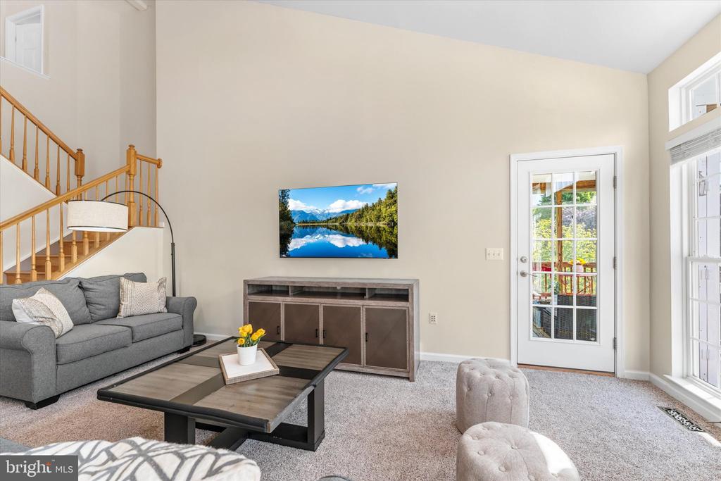 369 CANNON WAY, WARRENTON, Virginia 20186, 5 Bedrooms Bedrooms, ,4 BathroomsBathrooms,Residential,369 CANNON WAY,VAFQ2021886 MLS # VAFQ2021886