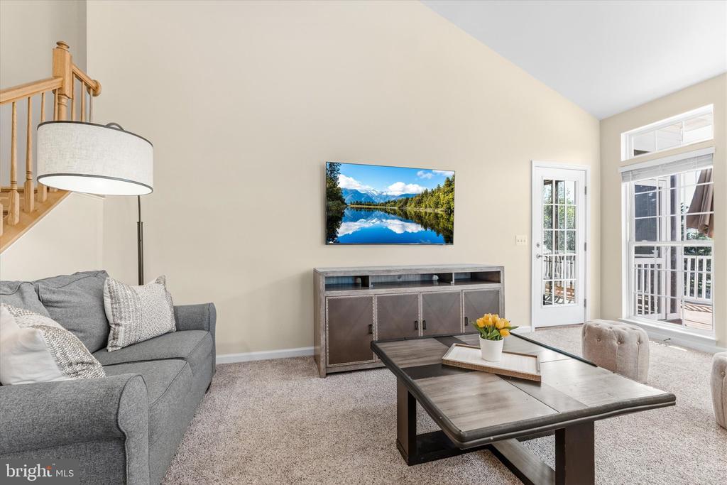369 CANNON WAY, WARRENTON, Virginia 20186, 5 Bedrooms Bedrooms, ,4 BathroomsBathrooms,Residential,369 CANNON WAY,VAFQ2021886 MLS # VAFQ2021886