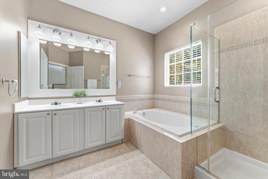 369 CANNON WAY, WARRENTON, Virginia 20186, 5 Bedrooms Bedrooms, ,4 BathroomsBathrooms,Residential,369 CANNON WAY,VAFQ2021886 MLS # VAFQ2021886