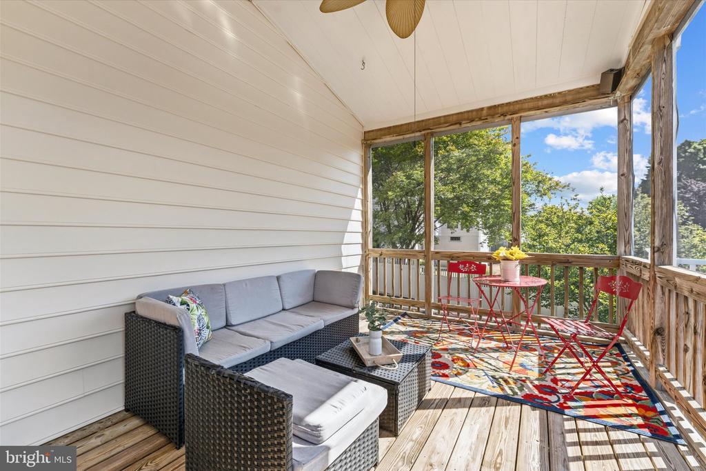 369 CANNON WAY, WARRENTON, Virginia 20186, 5 Bedrooms Bedrooms, ,4 BathroomsBathrooms,Residential,369 CANNON WAY,VAFQ2021886 MLS # VAFQ2021886