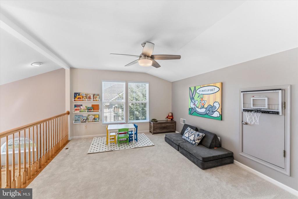 369 CANNON WAY, WARRENTON, Virginia 20186, 5 Bedrooms Bedrooms, ,4 BathroomsBathrooms,Residential,369 CANNON WAY,VAFQ2021886 MLS # VAFQ2021886