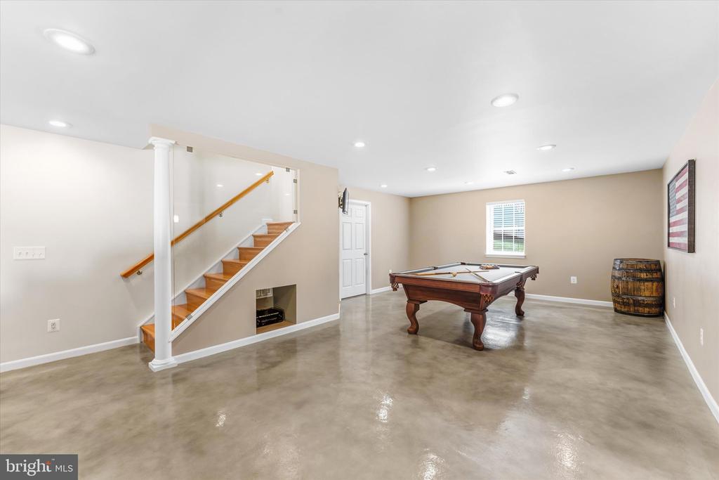 369 CANNON WAY, WARRENTON, Virginia 20186, 5 Bedrooms Bedrooms, ,4 BathroomsBathrooms,Residential,369 CANNON WAY,VAFQ2021886 MLS # VAFQ2021886