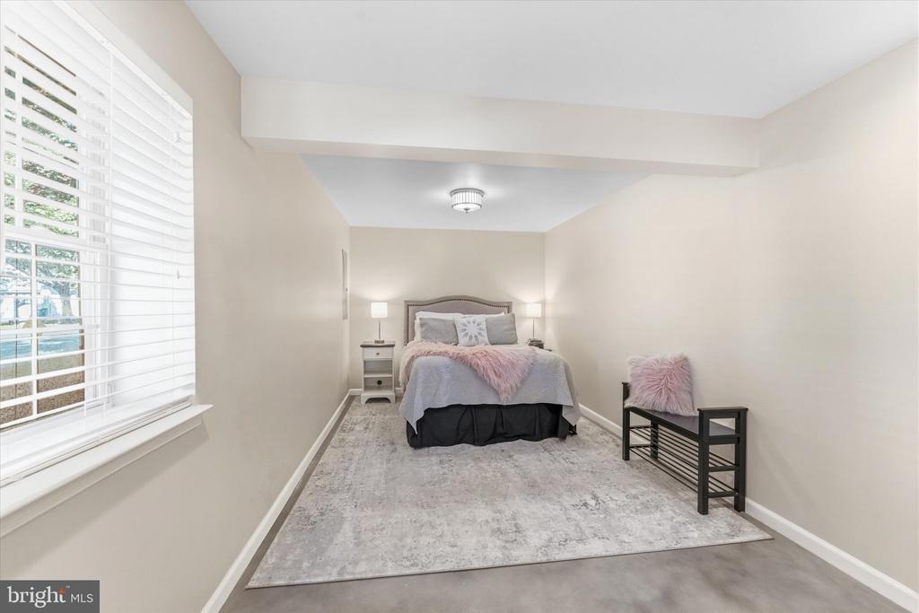 369 CANNON WAY, WARRENTON, Virginia 20186, 5 Bedrooms Bedrooms, ,4 BathroomsBathrooms,Residential,369 CANNON WAY,VAFQ2021886 MLS # VAFQ2021886