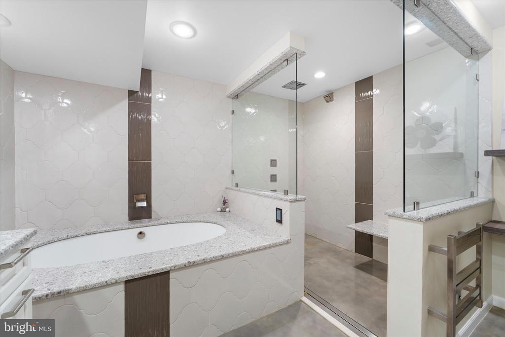 369 CANNON WAY, WARRENTON, Virginia 20186, 5 Bedrooms Bedrooms, ,4 BathroomsBathrooms,Residential,369 CANNON WAY,VAFQ2021886 MLS # VAFQ2021886