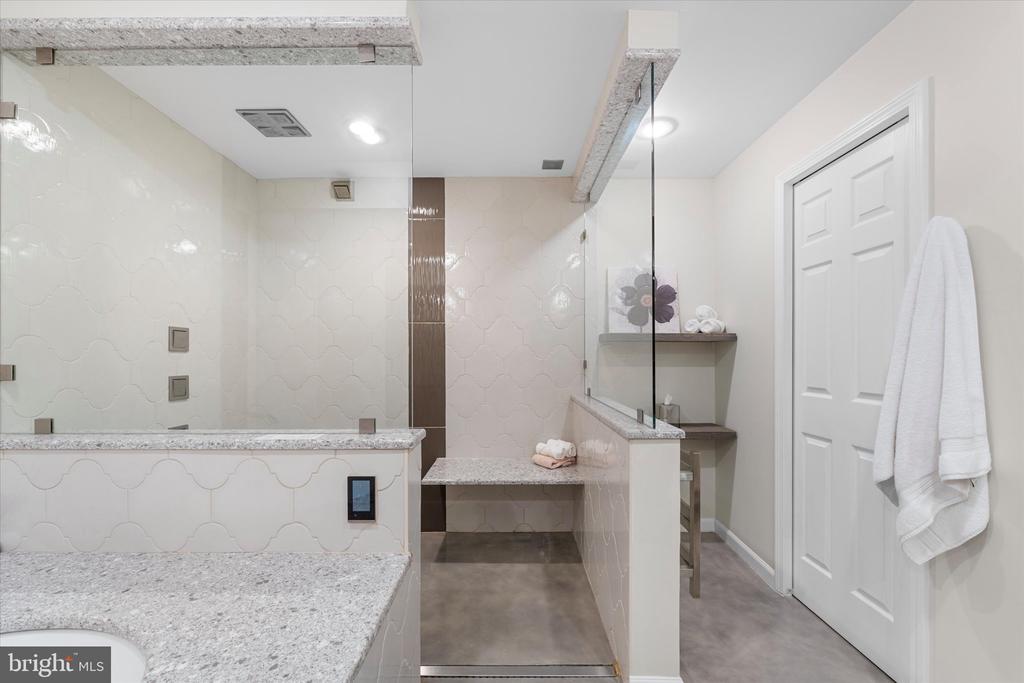 369 CANNON WAY, WARRENTON, Virginia 20186, 5 Bedrooms Bedrooms, ,4 BathroomsBathrooms,Residential,369 CANNON WAY,VAFQ2021886 MLS # VAFQ2021886