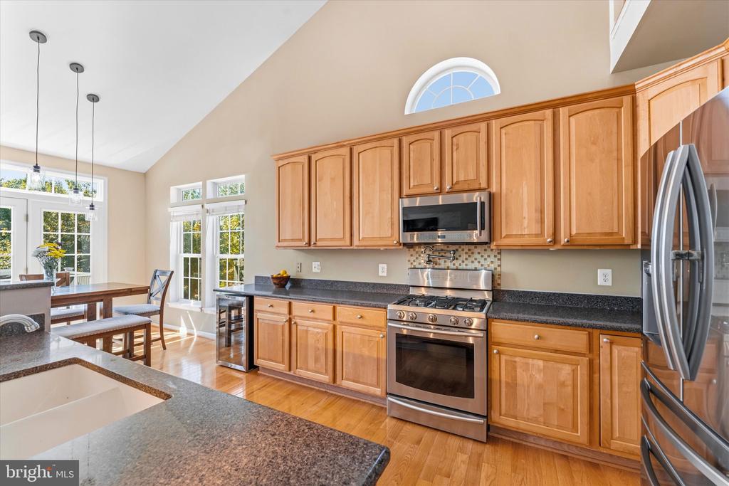 369 CANNON WAY, WARRENTON, Virginia 20186, 5 Bedrooms Bedrooms, ,4 BathroomsBathrooms,Residential,369 CANNON WAY,VAFQ2021886 MLS # VAFQ2021886