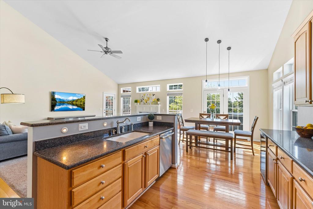 369 CANNON WAY, WARRENTON, Virginia 20186, 5 Bedrooms Bedrooms, ,4 BathroomsBathrooms,Residential,369 CANNON WAY,VAFQ2021886 MLS # VAFQ2021886