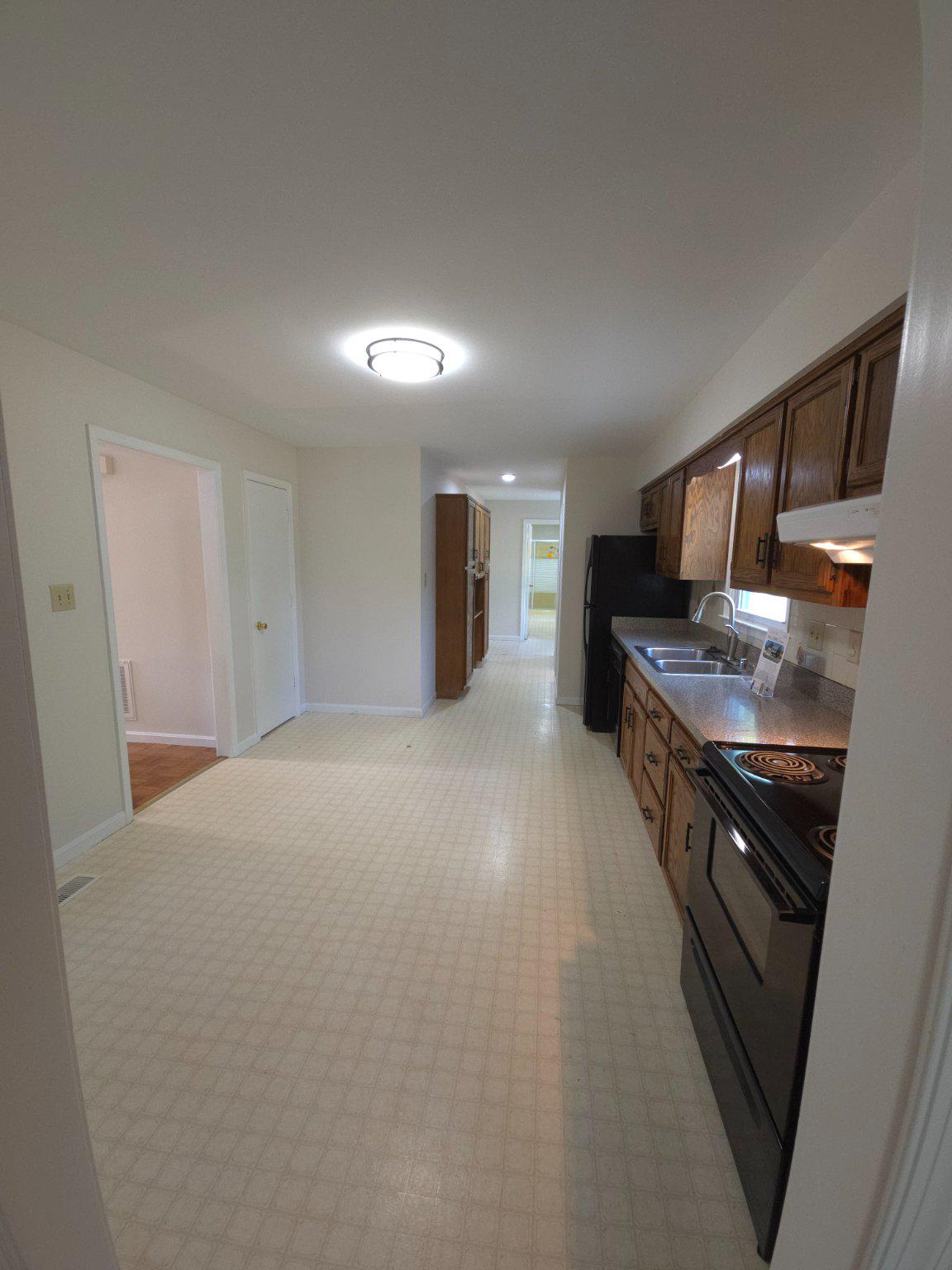 5072 LAVELLE DR, FREDERICKSBURG, Virginia 22407, 5 Bedrooms Bedrooms, ,2 BathroomsBathrooms,Residential,5072 LAVELLE DR,VASP2041780 MLS # VASP2041780