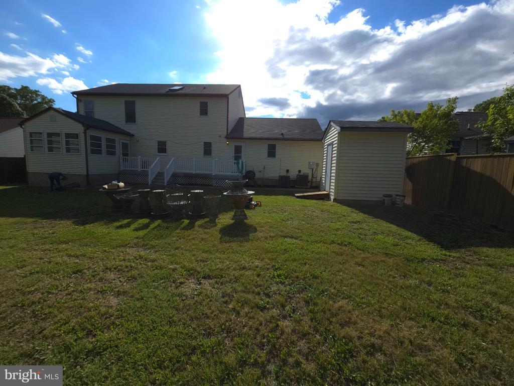 5072 LAVELLE DR, FREDERICKSBURG, Virginia 22407, 5 Bedrooms Bedrooms, ,2 BathroomsBathrooms,Residential,5072 LAVELLE DR,VASP2041780 MLS # VASP2041780