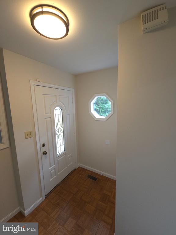 5072 LAVELLE DR, FREDERICKSBURG, Virginia 22407, 5 Bedrooms Bedrooms, ,2 BathroomsBathrooms,Residential,5072 LAVELLE DR,VASP2041780 MLS # VASP2041780