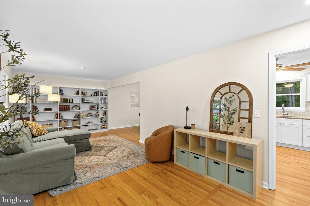 836 CHURCHILL DR, FREDERICKSBURG, Virginia 22407, 4 Bedrooms Bedrooms, ,2 BathroomsBathrooms,Residential,836 CHURCHILL DR,VASP2041664 MLS # VASP2041664