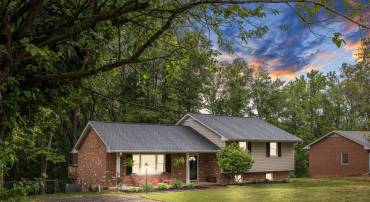 836 CHURCHILL DR, FREDERICKSBURG, Virginia 22407, 4 Bedrooms Bedrooms, ,2 BathroomsBathrooms,Residential,836 CHURCHILL DR,VASP2041664 MLS # VASP2041664