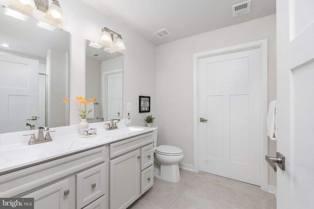 9112 CHAPWITH DR, FREDERICKSBURG, Virginia 22408, 4 Bedrooms Bedrooms, ,3 BathroomsBathrooms,Residential,9112 CHAPWITH DR,VASP2041802 MLS # VASP2041802