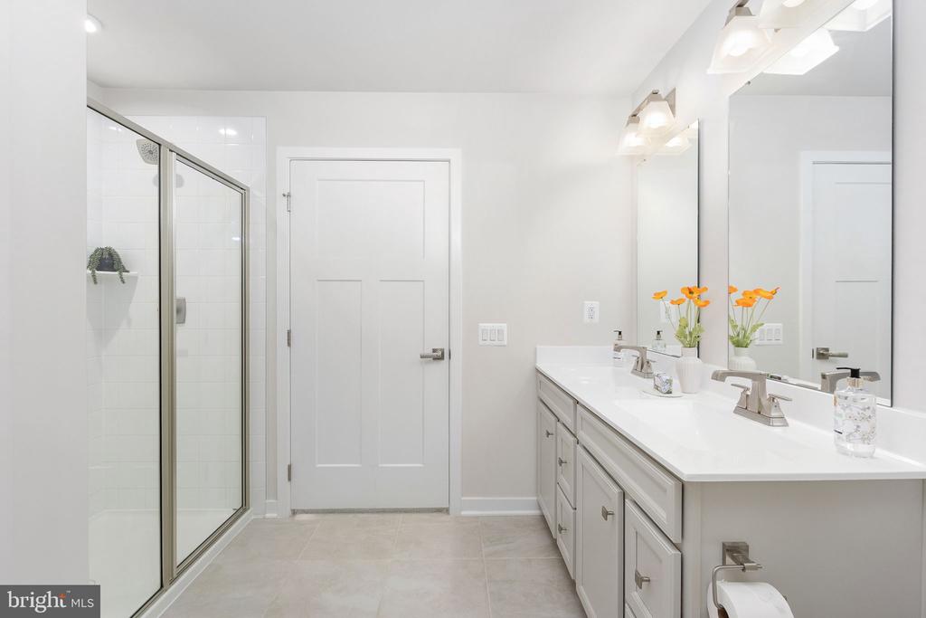 9112 CHAPWITH DR, FREDERICKSBURG, Virginia 22408, 4 Bedrooms Bedrooms, ,3 BathroomsBathrooms,Residential,9112 CHAPWITH DR,VASP2041802 MLS # VASP2041802
