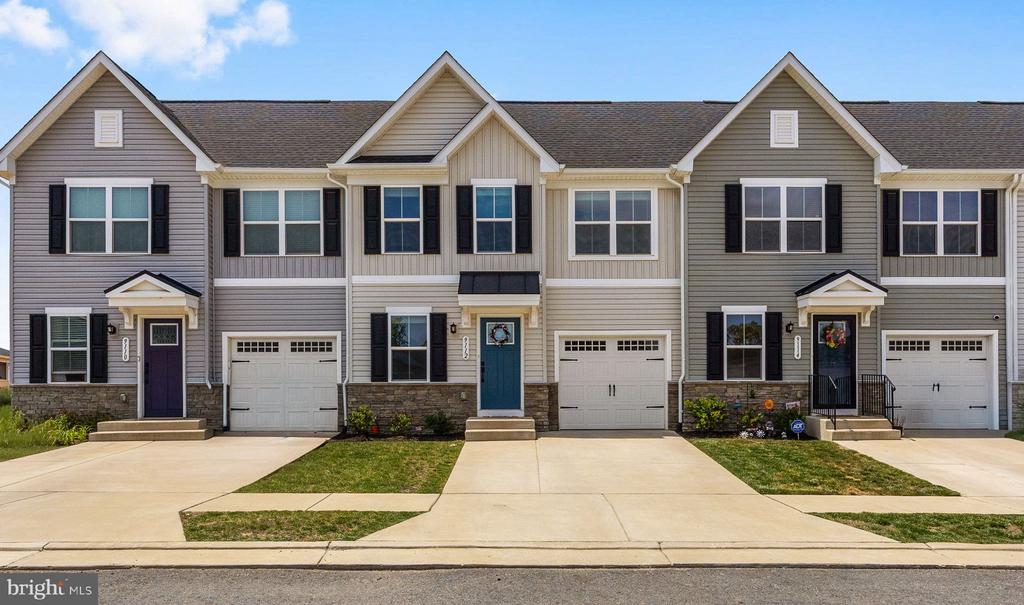 9112 CHAPWITH DR, FREDERICKSBURG, Virginia 22408, 4 Bedrooms Bedrooms, ,3 BathroomsBathrooms,Residential,9112 CHAPWITH DR,VASP2041802 MLS # VASP2041802