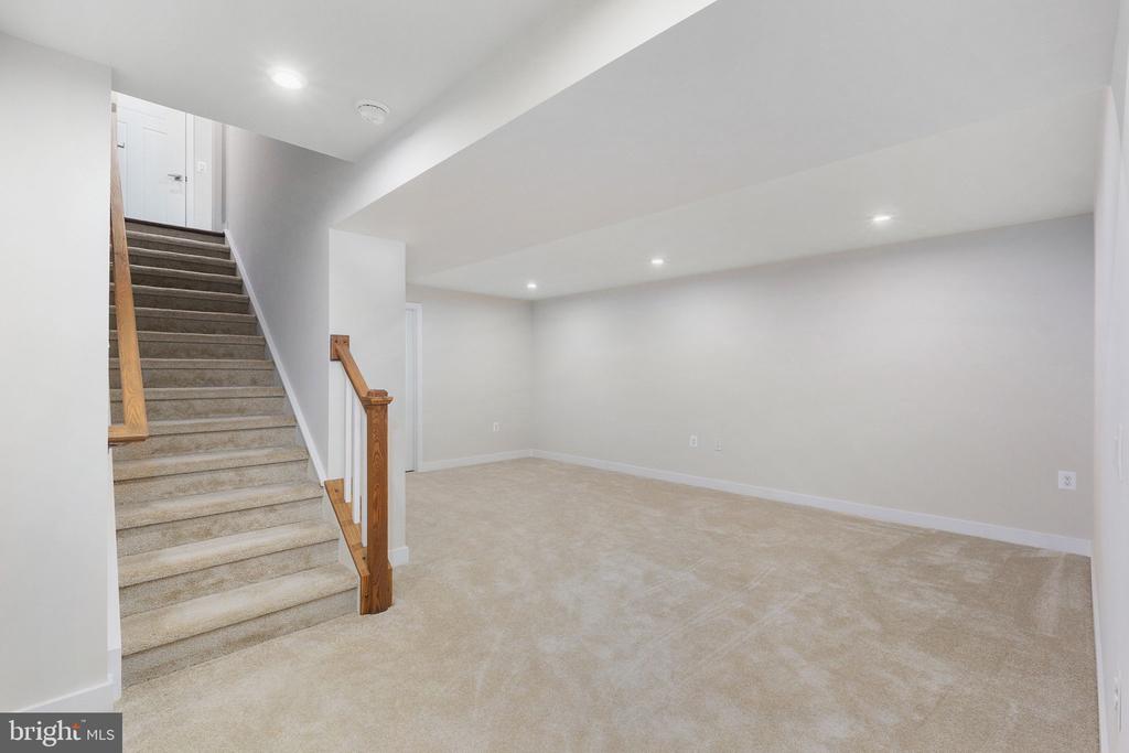 9112 CHAPWITH DR, FREDERICKSBURG, Virginia 22408, 4 Bedrooms Bedrooms, ,3 BathroomsBathrooms,Residential,9112 CHAPWITH DR,VASP2041802 MLS # VASP2041802