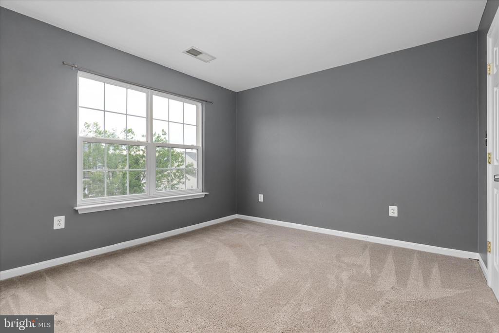 6118 OLIVERA AVE, BEALETON, Virginia 22712, 5 Bedrooms Bedrooms, ,3 BathroomsBathrooms,Residential,6118 OLIVERA AVE,VAFQ2021812 MLS # VAFQ2021812