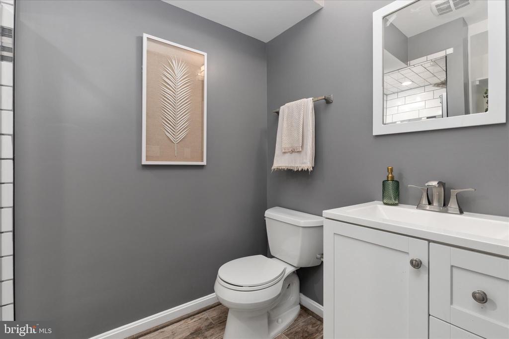 6118 OLIVERA AVE, BEALETON, Virginia 22712, 5 Bedrooms Bedrooms, ,3 BathroomsBathrooms,Residential,6118 OLIVERA AVE,VAFQ2021812 MLS # VAFQ2021812
