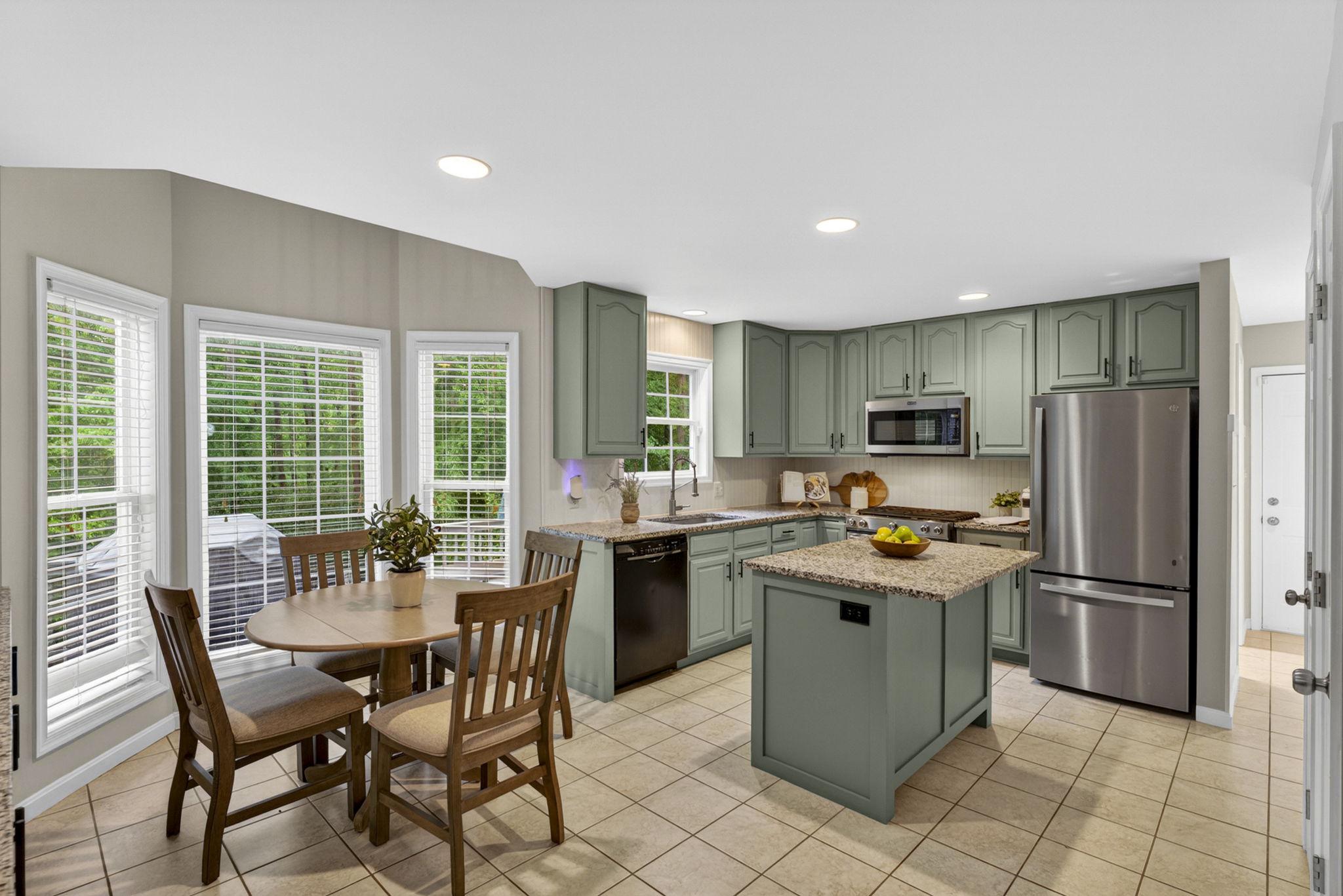 15160 QUAIL RIDGE DR, AMISSVILLE, Virginia 20106, 3 Bedrooms Bedrooms, ,2 BathroomsBathrooms,Residential,15160 QUAIL RIDGE DR,VACU2013600 MLS # VACU2013600