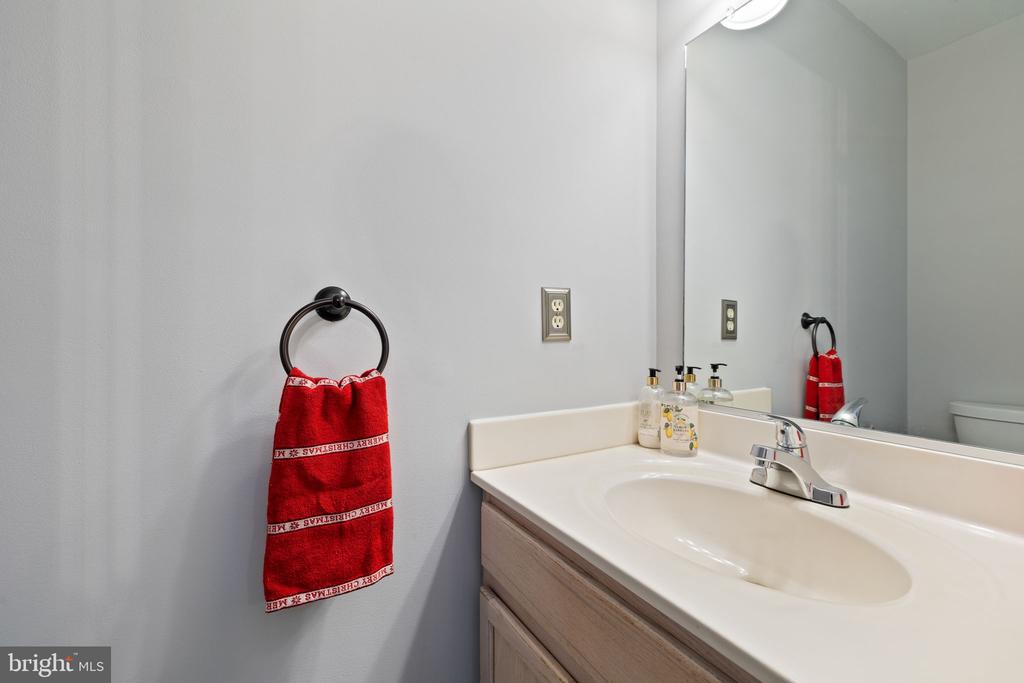 122 DORSET LN, WARRENTON, Virginia 20186, 3 Bedrooms Bedrooms, ,2 BathroomsBathrooms,Residential,122 DORSET LN,VAFQ2022042 MLS # VAFQ2022042