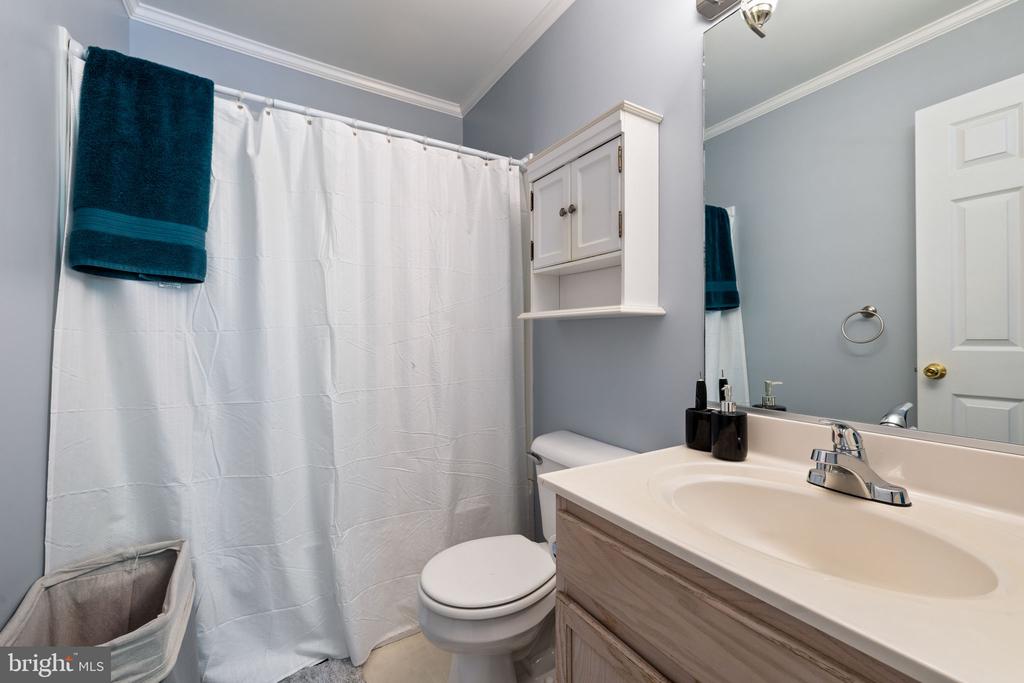 122 DORSET LN, WARRENTON, Virginia 20186, 3 Bedrooms Bedrooms, ,2 BathroomsBathrooms,Residential,122 DORSET LN,VAFQ2022042 MLS # VAFQ2022042