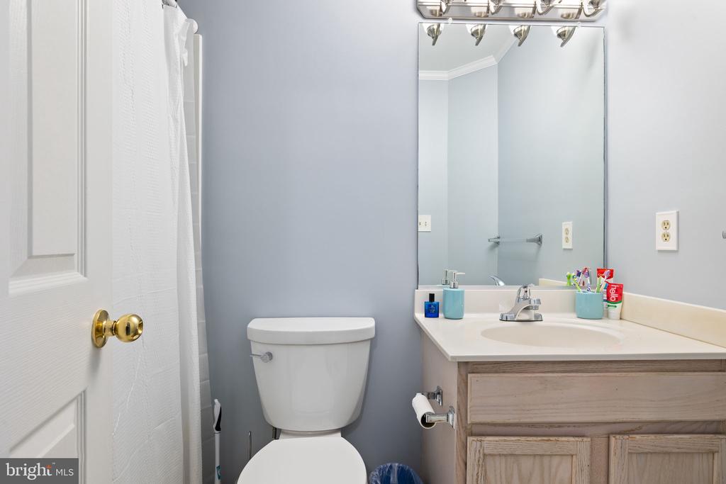 122 DORSET LN, WARRENTON, Virginia 20186, 3 Bedrooms Bedrooms, ,2 BathroomsBathrooms,Residential,122 DORSET LN,VAFQ2022042 MLS # VAFQ2022042
