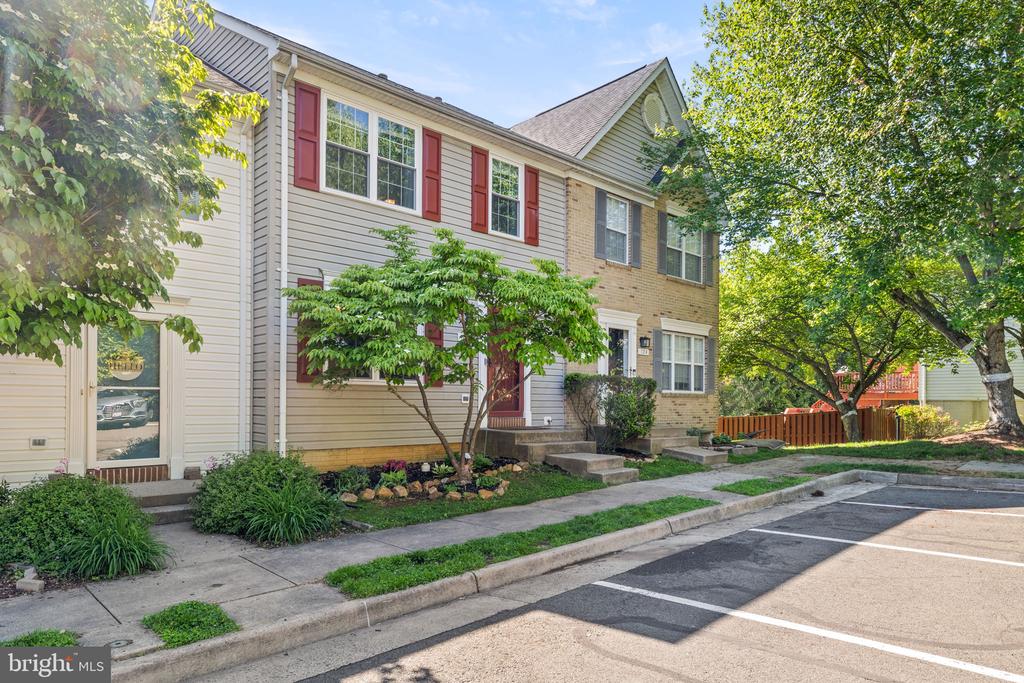 122 DORSET LN, WARRENTON, Virginia 20186, 3 Bedrooms Bedrooms, ,2 BathroomsBathrooms,Residential,122 DORSET LN,VAFQ2022042 MLS # VAFQ2022042
