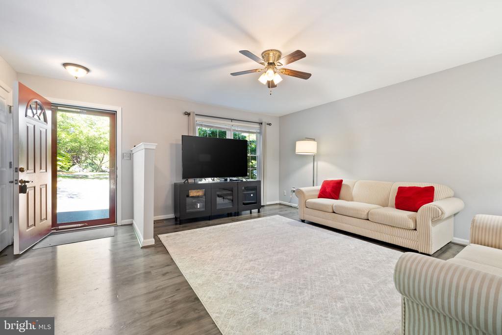 122 DORSET LN, WARRENTON, Virginia 20186, 3 Bedrooms Bedrooms, ,2 BathroomsBathrooms,Residential,122 DORSET LN,VAFQ2022042 MLS # VAFQ2022042