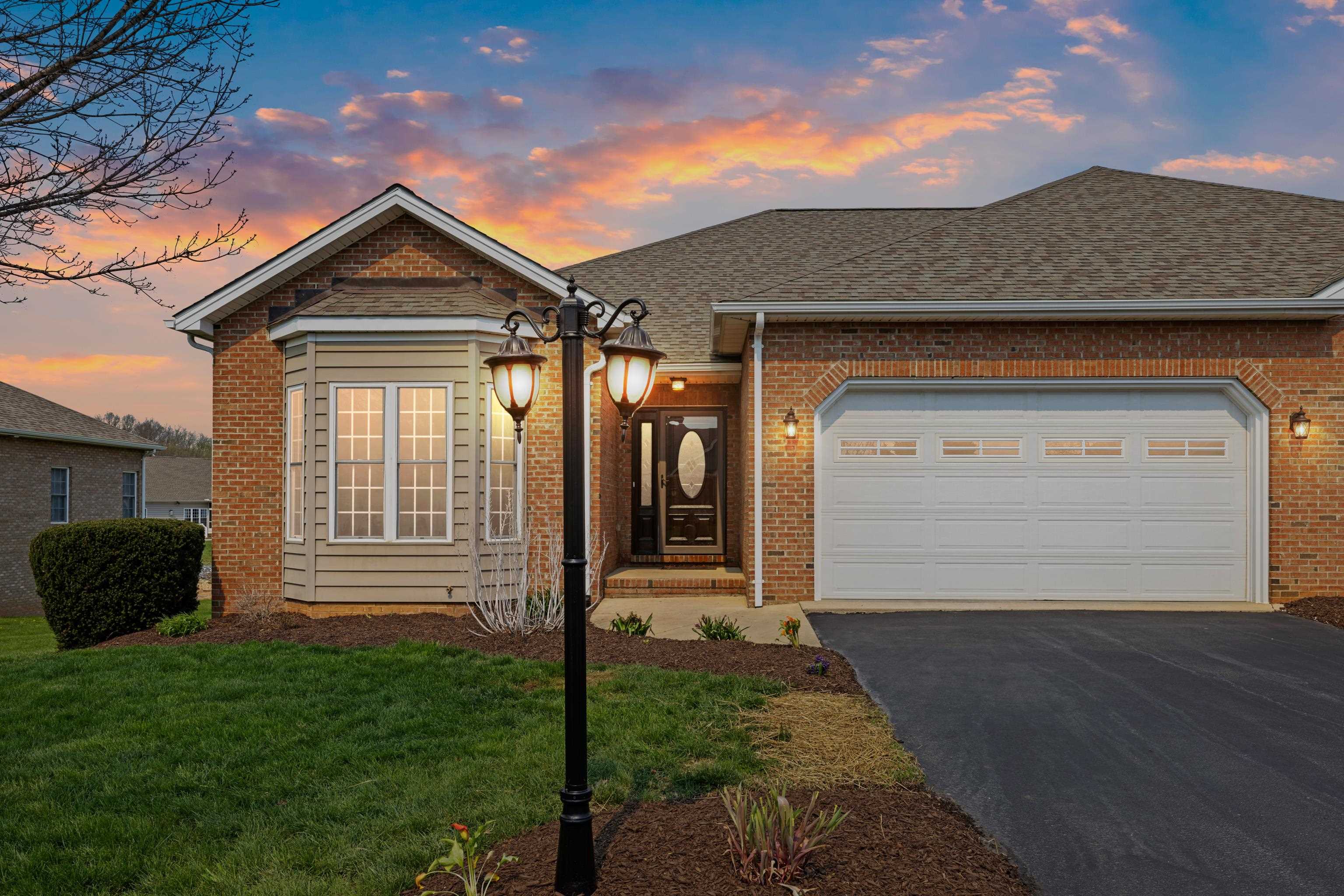 320 PETROS DR, WAYNESBORO, Virginia 22980, 4 Bedrooms Bedrooms, ,2 BathroomsBathrooms,Residential,320 PETROS DR,675442 MLS # 675442