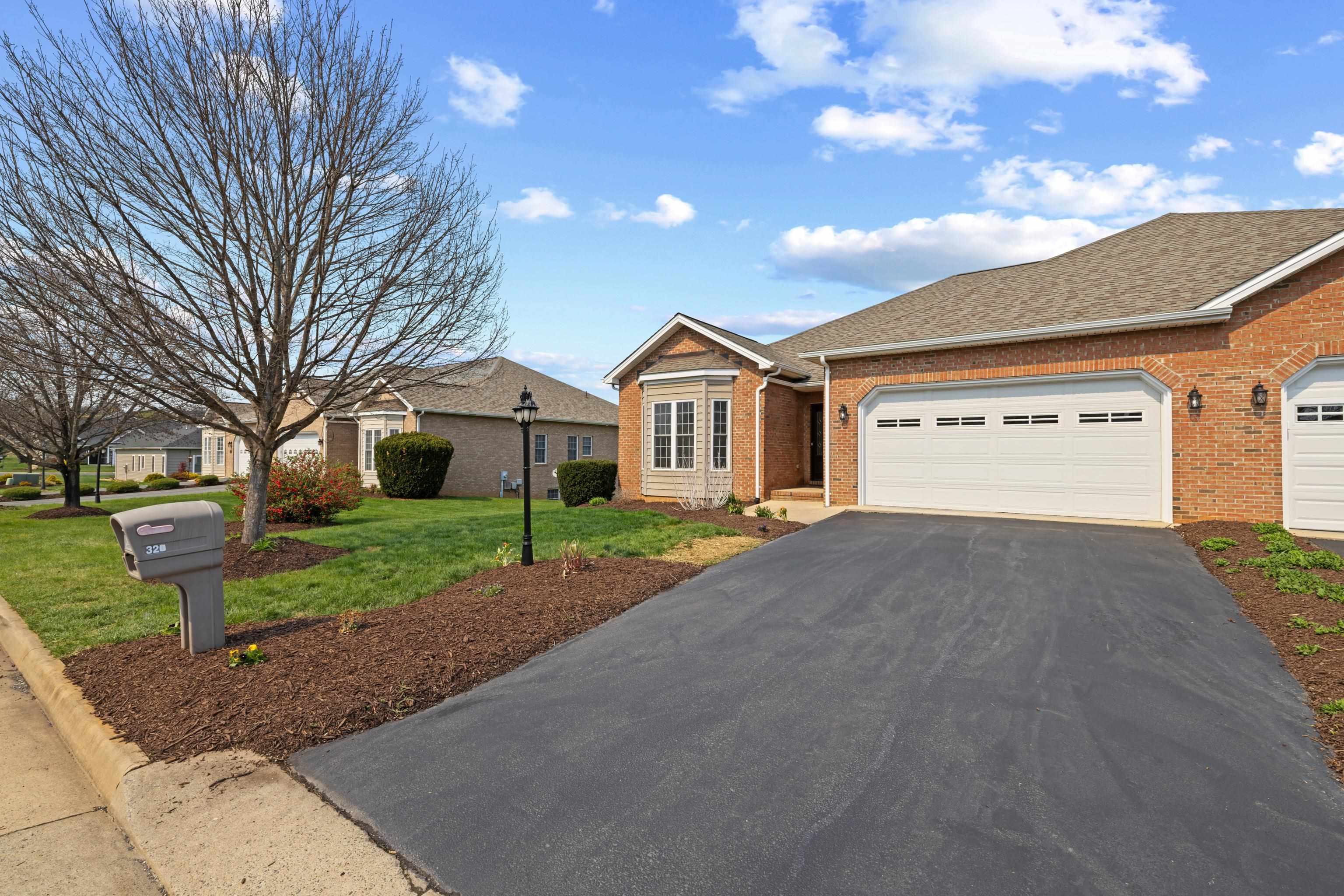 320 PETROS DR, WAYNESBORO, Virginia 22980, 4 Bedrooms Bedrooms, ,2 BathroomsBathrooms,Residential,320 PETROS DR,675442 MLS # 675442
