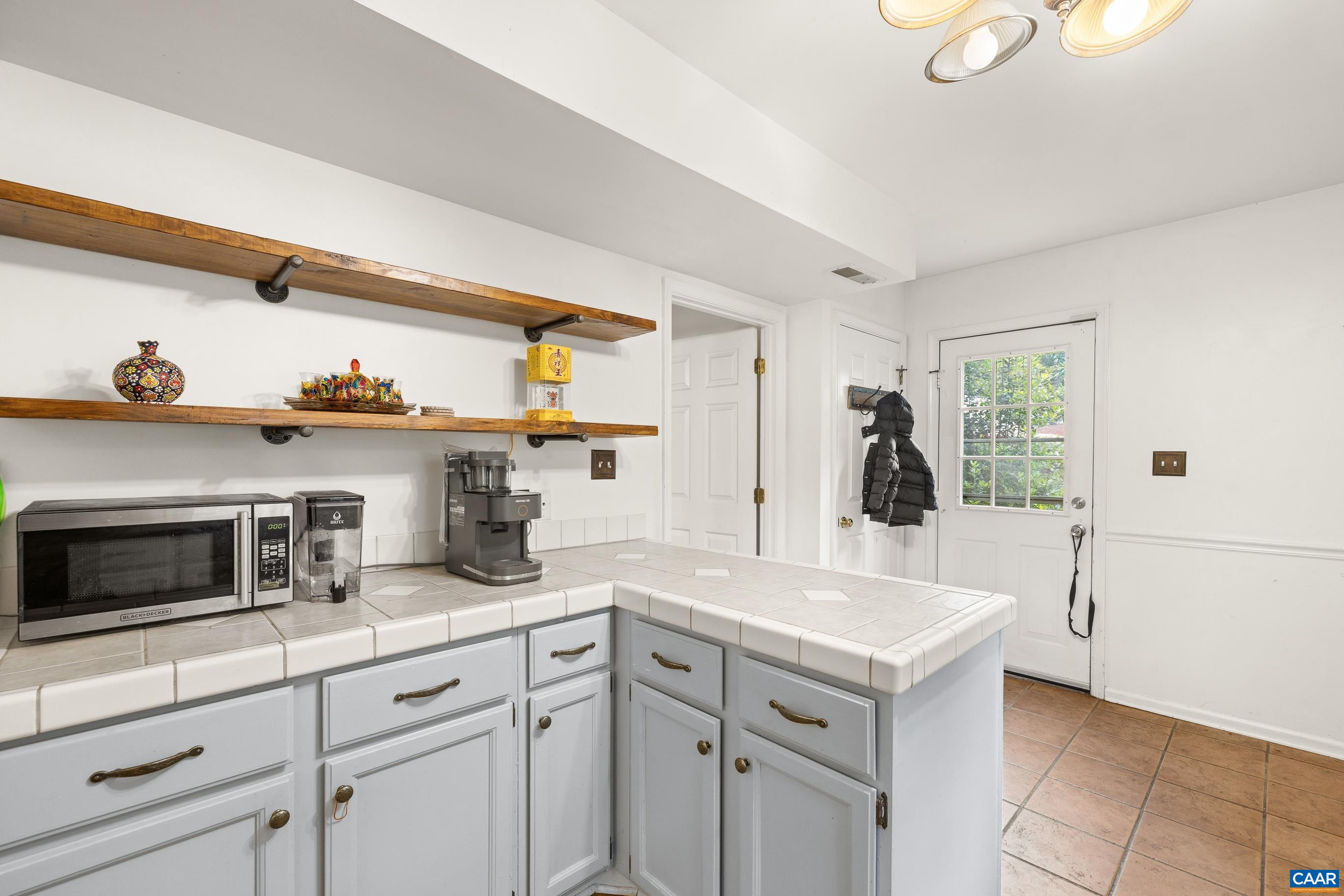 119 WESTWOOD CIR, CHARLOTTESVILLE, Virginia 22903, 3 Bedrooms Bedrooms, ,2 BathroomsBathrooms,Residential,119 WESTWOOD CIR,676883 MLS # 676883