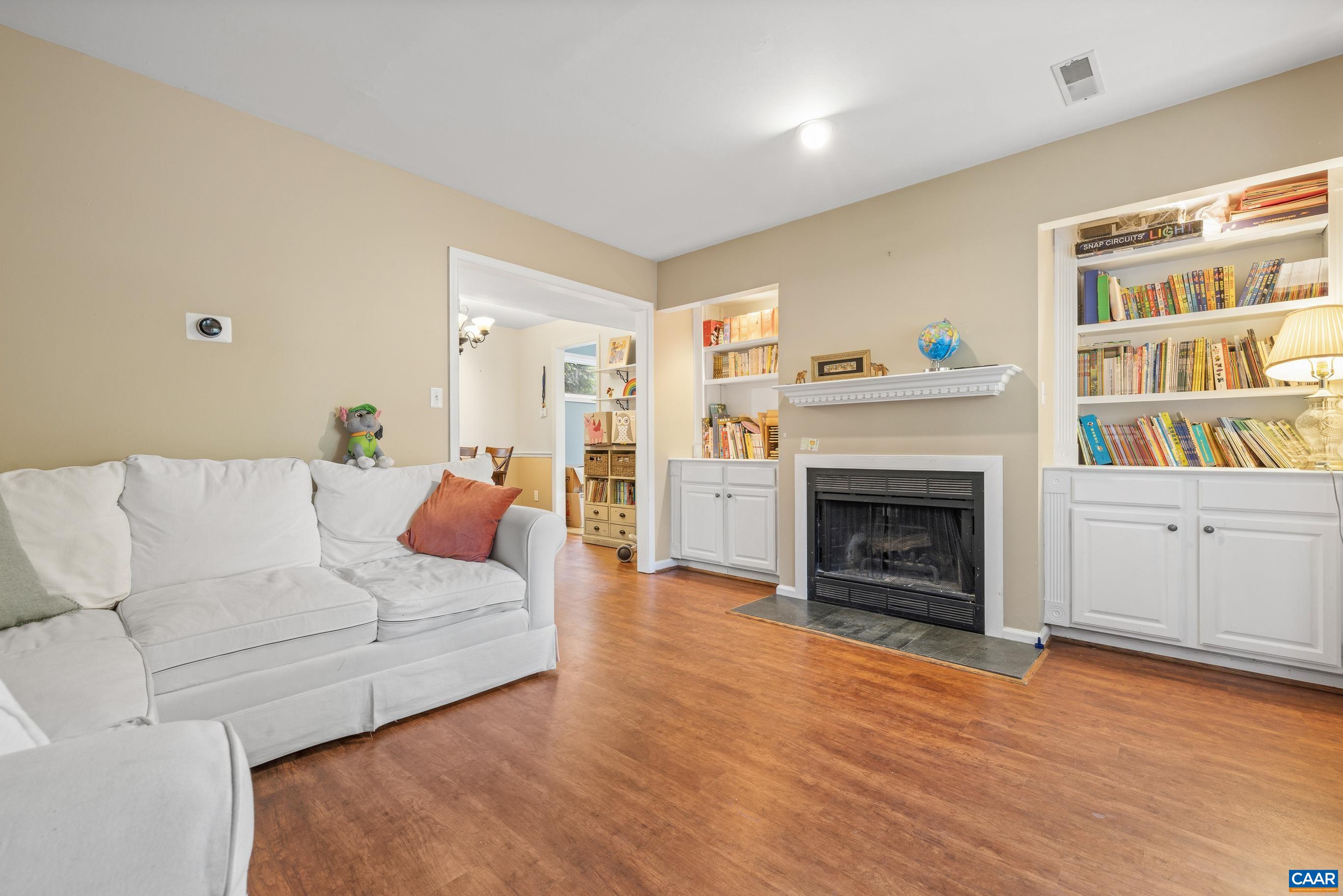 119 WESTWOOD CIR, CHARLOTTESVILLE, Virginia 22903, 3 Bedrooms Bedrooms, ,2 BathroomsBathrooms,Residential,119 WESTWOOD CIR,676883 MLS # 676883