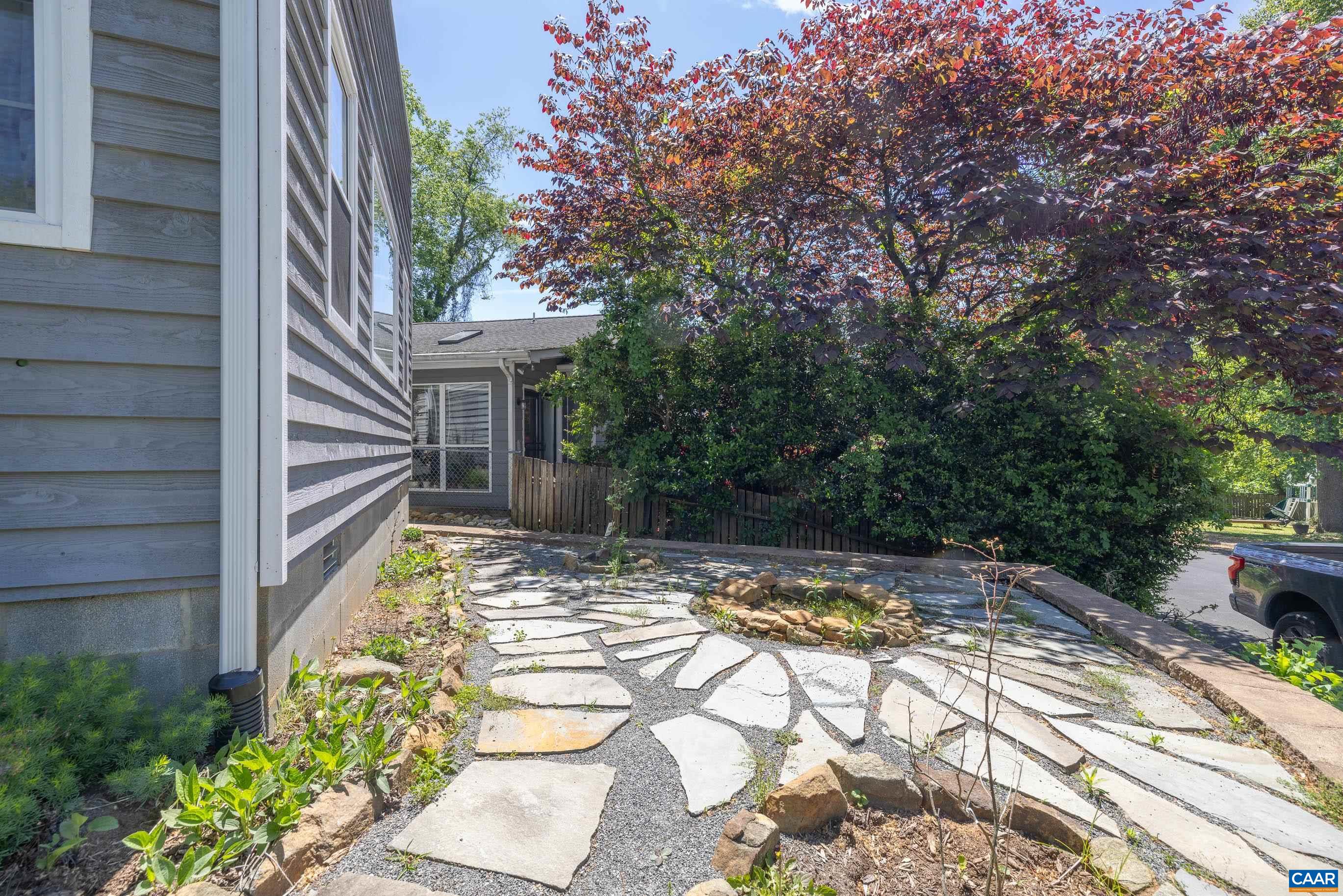 119 WESTWOOD CIR, CHARLOTTESVILLE, Virginia 22903, 3 Bedrooms Bedrooms, ,2 BathroomsBathrooms,Residential,119 WESTWOOD CIR,676883 MLS # 676883