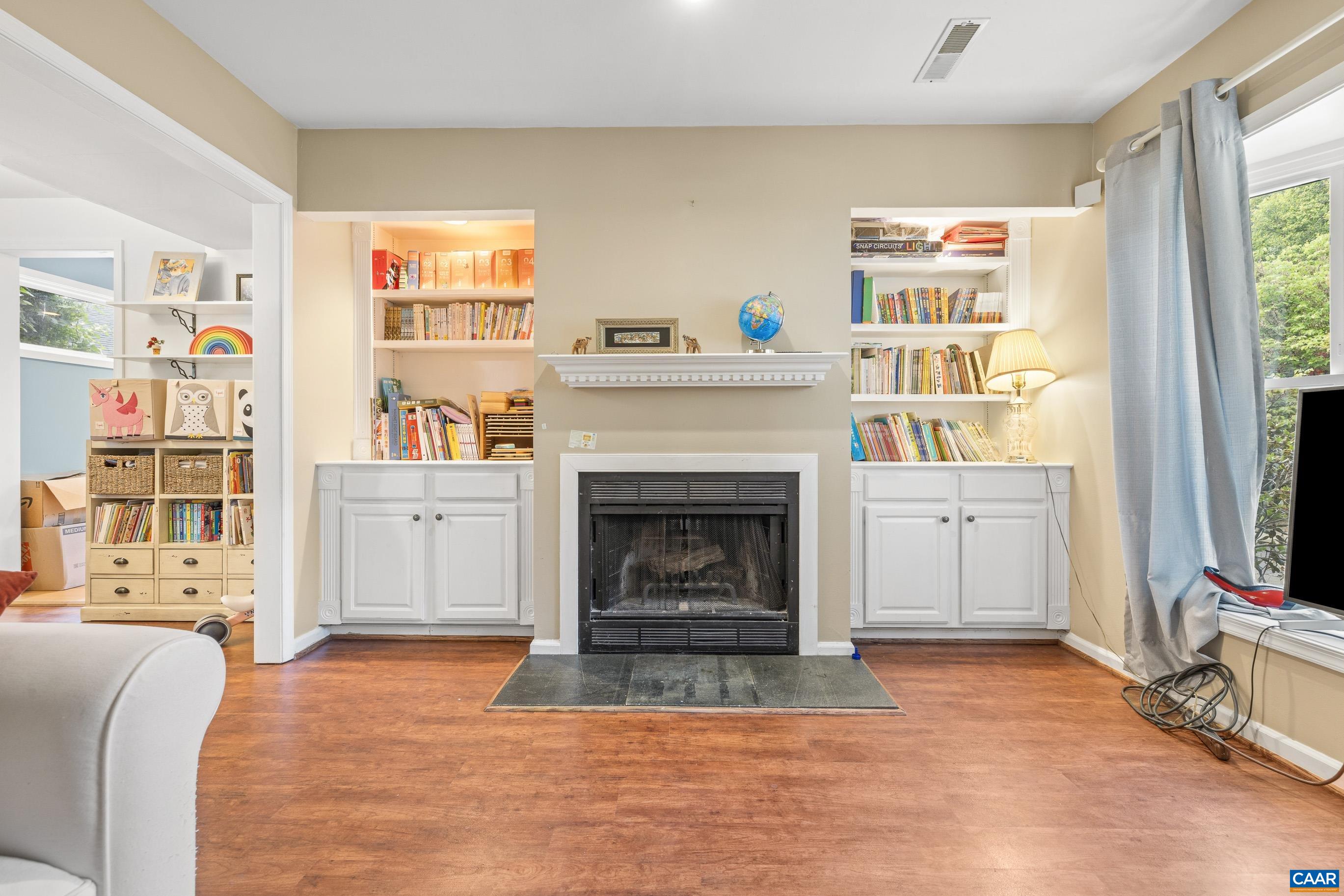 119 WESTWOOD CIR, CHARLOTTESVILLE, Virginia 22903, 3 Bedrooms Bedrooms, ,2 BathroomsBathrooms,Residential,119 WESTWOOD CIR,676883 MLS # 676883