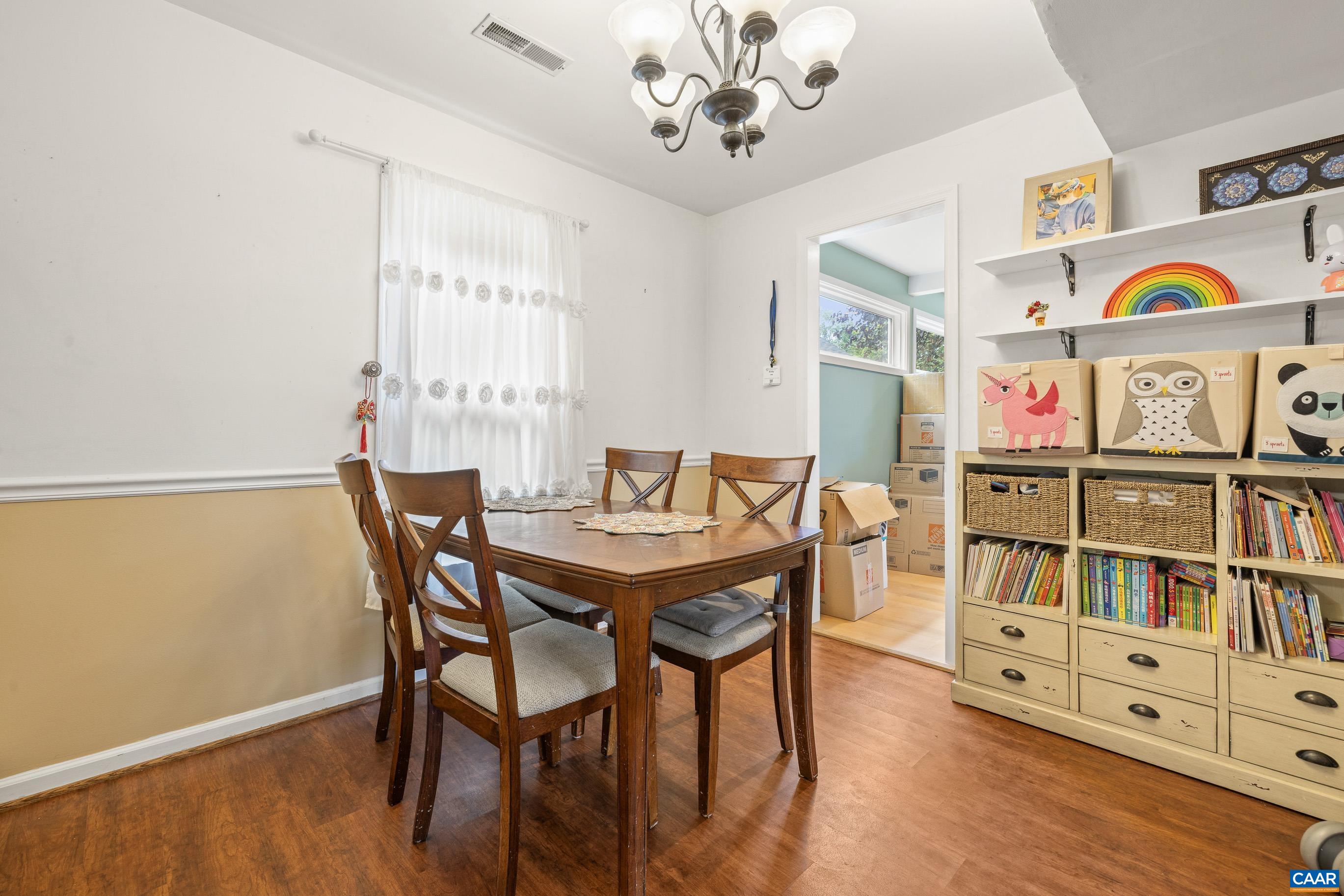 119 WESTWOOD CIR, CHARLOTTESVILLE, Virginia 22903, 3 Bedrooms Bedrooms, ,2 BathroomsBathrooms,Residential,119 WESTWOOD CIR,676883 MLS # 676883