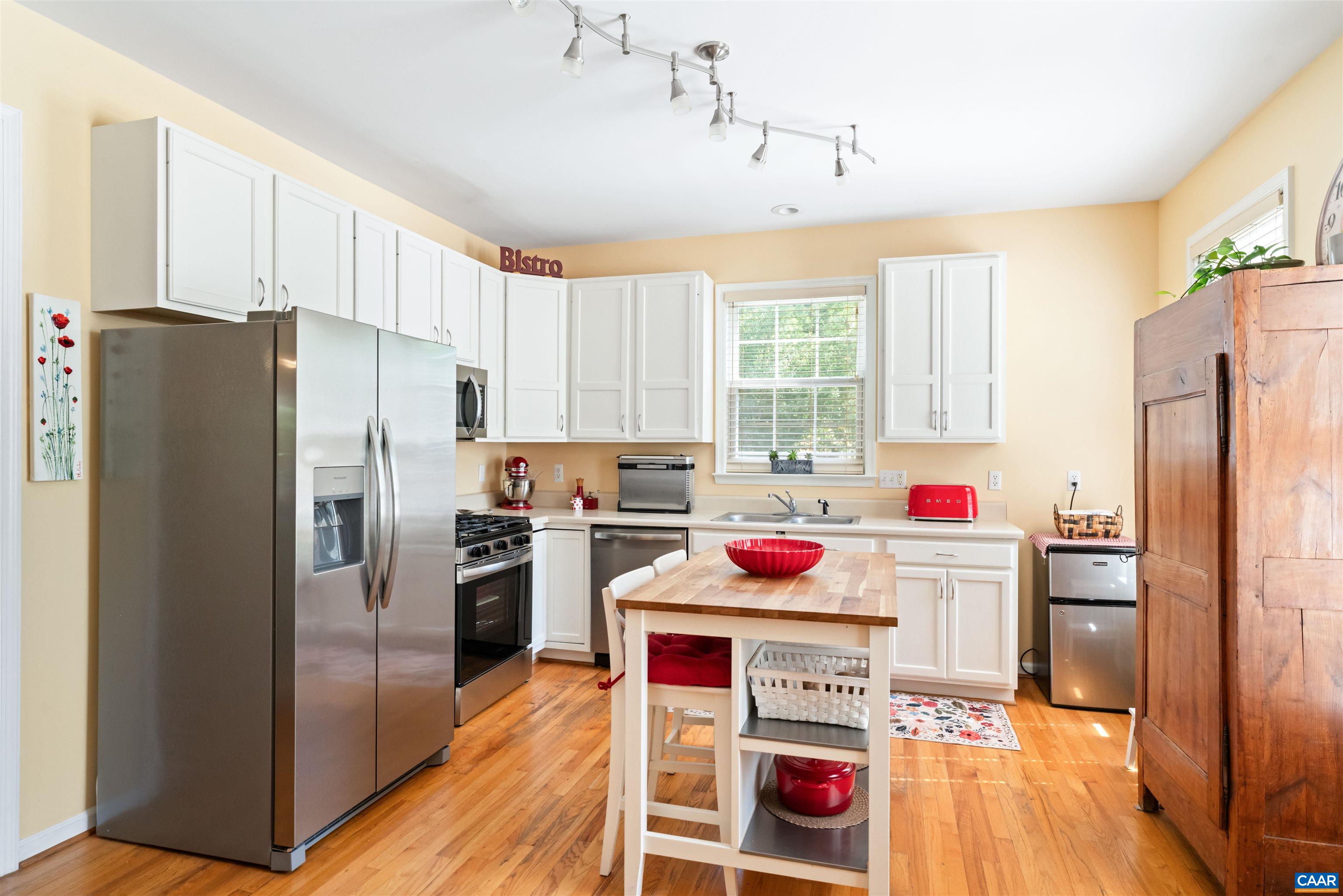 252 LARKSPUR WAY, CHARLOTTESVILLE, Virginia 22902, 3 Bedrooms Bedrooms, ,3 BathroomsBathrooms,Residential,252 LARKSPUR WAY,676930 MLS # 676930