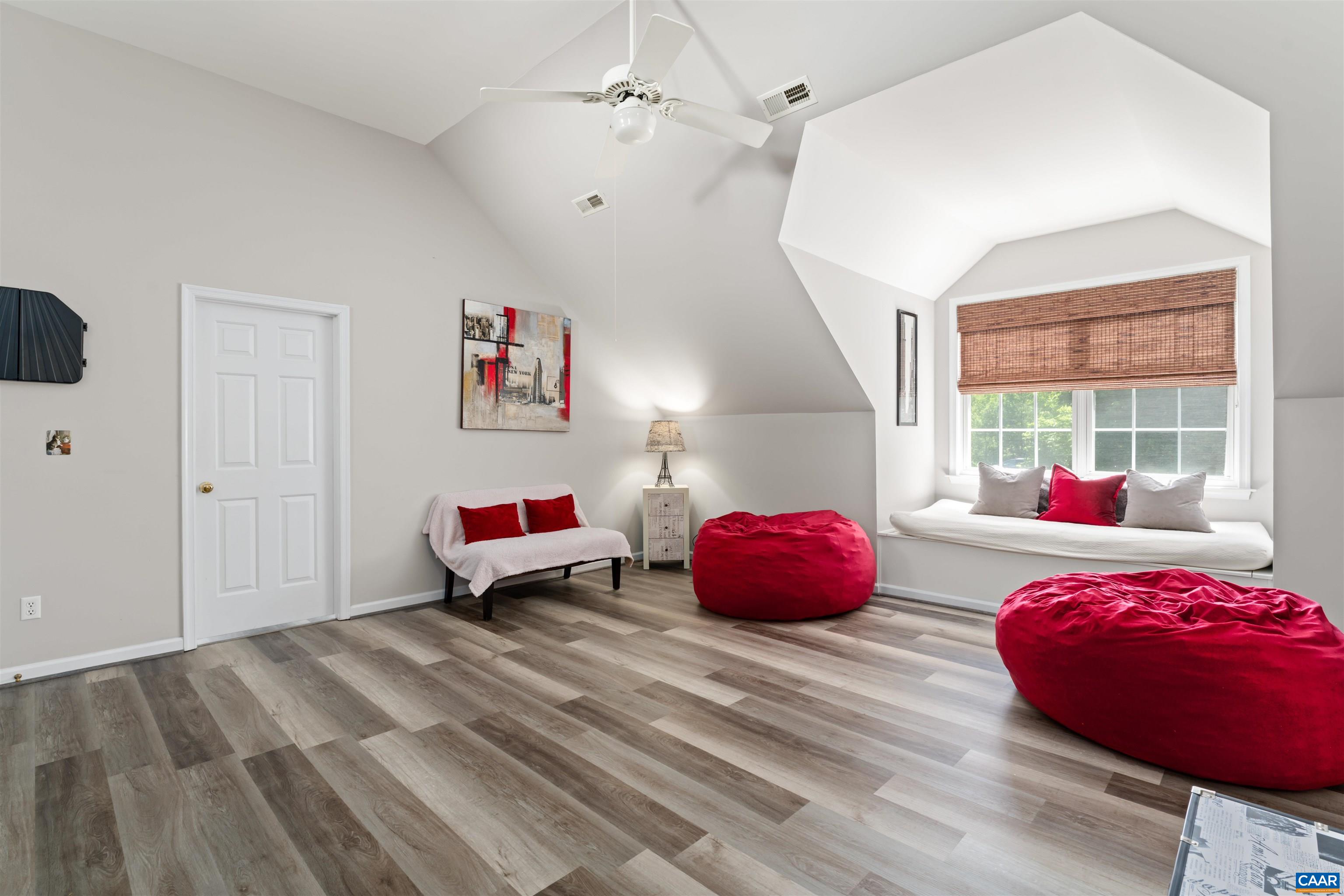 252 LARKSPUR WAY, CHARLOTTESVILLE, Virginia 22902, 3 Bedrooms Bedrooms, ,3 BathroomsBathrooms,Residential,252 LARKSPUR WAY,676930 MLS # 676930