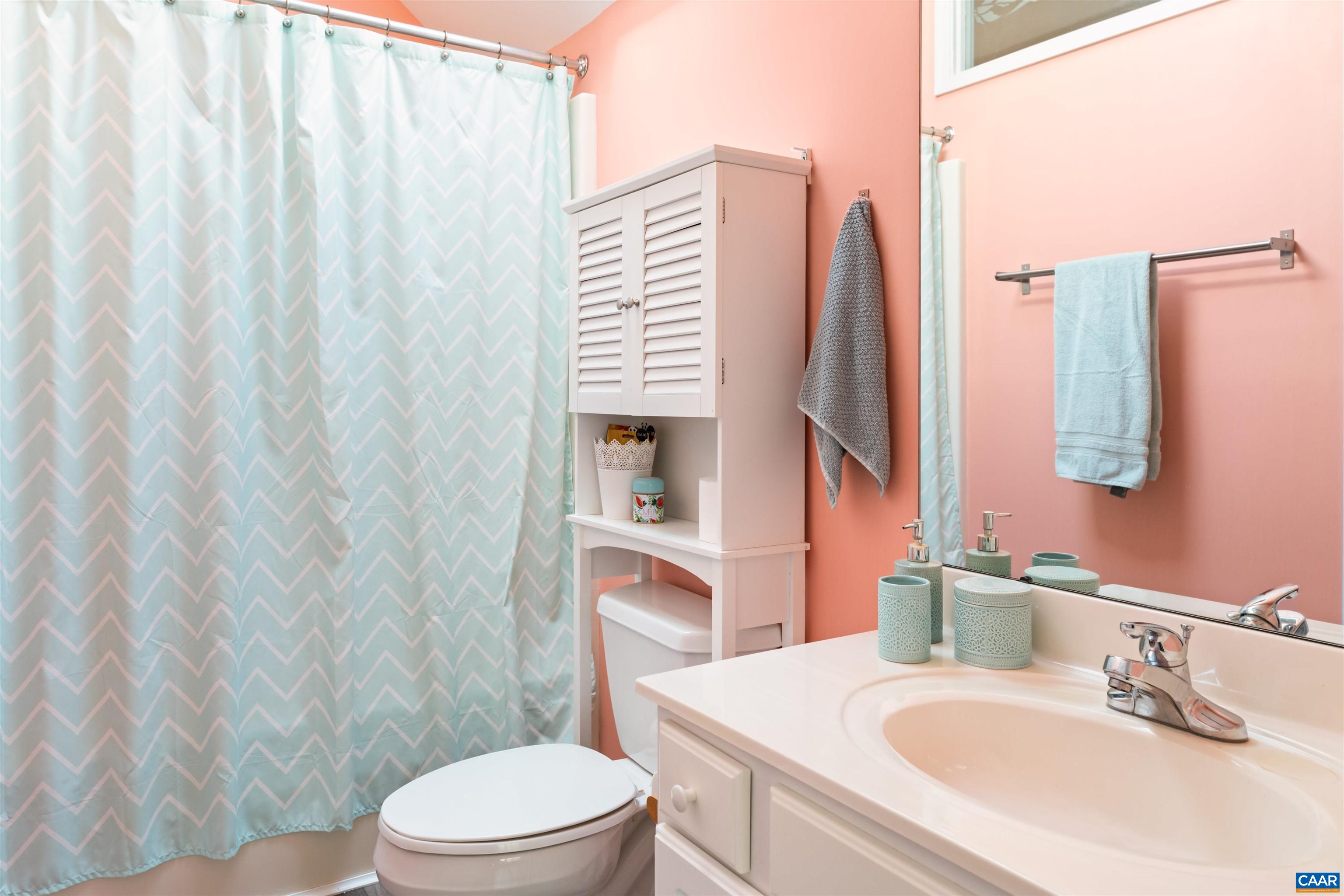252 LARKSPUR WAY, CHARLOTTESVILLE, Virginia 22902, 3 Bedrooms Bedrooms, ,3 BathroomsBathrooms,Residential,252 LARKSPUR WAY,676930 MLS # 676930