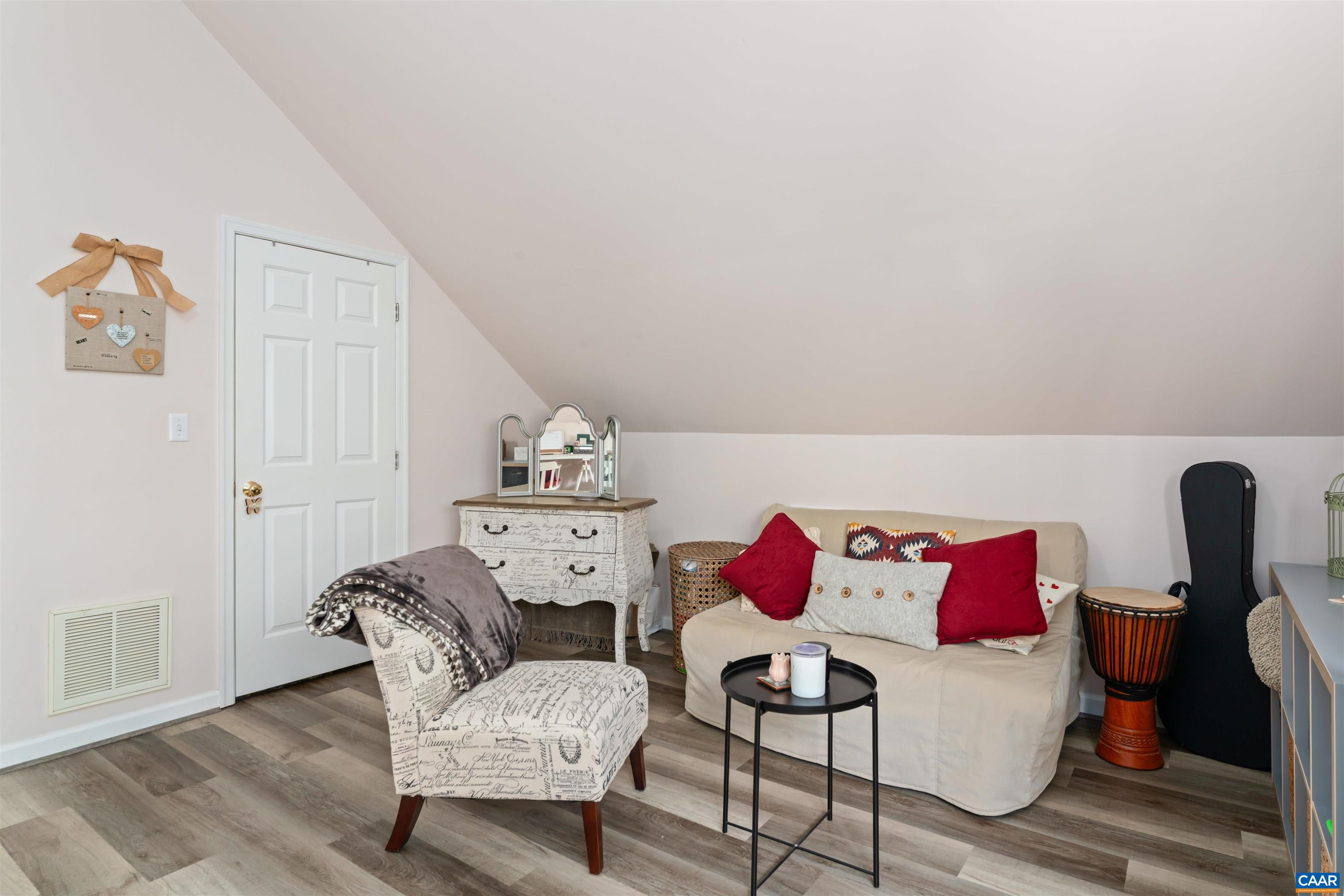 252 LARKSPUR WAY, CHARLOTTESVILLE, Virginia 22902, 3 Bedrooms Bedrooms, ,3 BathroomsBathrooms,Residential,252 LARKSPUR WAY,676930 MLS # 676930