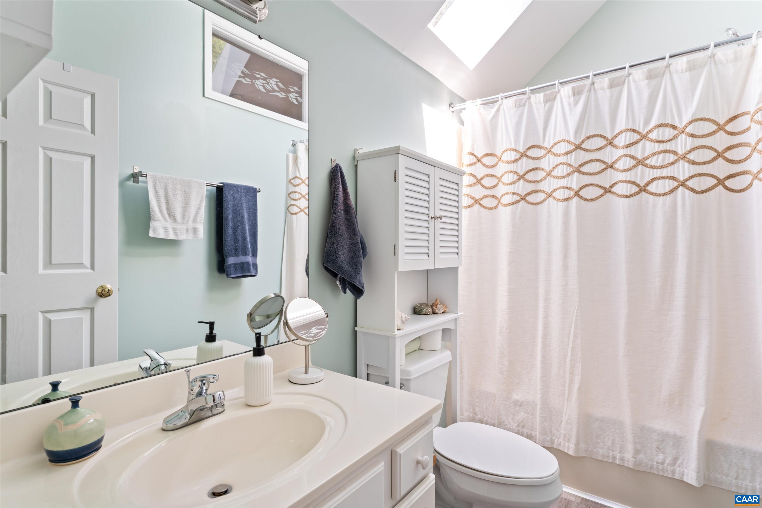 252 LARKSPUR WAY, CHARLOTTESVILLE, Virginia 22902, 3 Bedrooms Bedrooms, ,3 BathroomsBathrooms,Residential,252 LARKSPUR WAY,676930 MLS # 676930