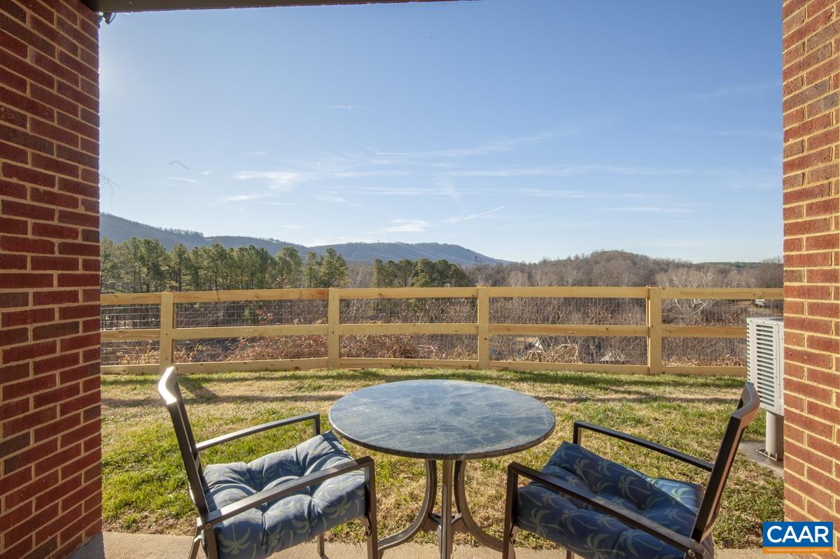 1612 MONTICELLO AVE, CHARLOTTESVILLE, Virginia 22902, ,1 BathroomBathrooms,Residential,Belmont with great views!,1612 MONTICELLO AVE,677011 MLS # 677011