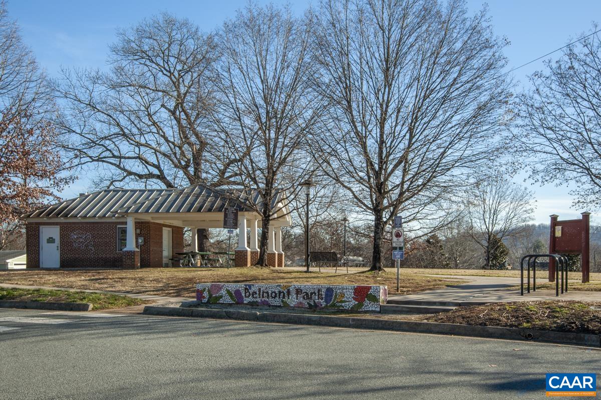 1612 MONTICELLO AVE, CHARLOTTESVILLE, Virginia 22902, ,1 BathroomBathrooms,Residential,Belmont with great views!,1612 MONTICELLO AVE,677011 MLS # 677011