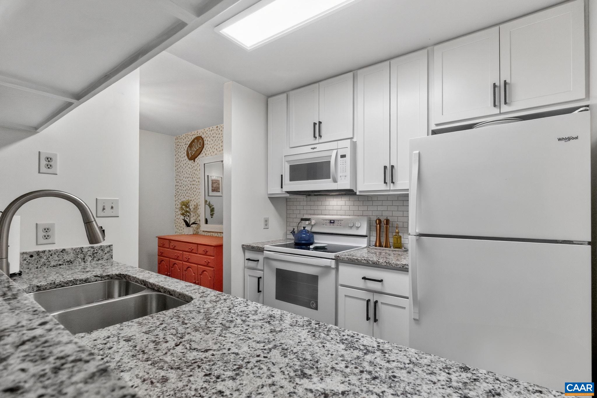 324 SOUTH PANTOPS DR, CHARLOTTESVILLE, Virginia 22911, 2 Bedrooms Bedrooms, ,2 BathroomsBathrooms,Residential,First Floor,324 SOUTH PANTOPS DR,677186 MLS # 677186