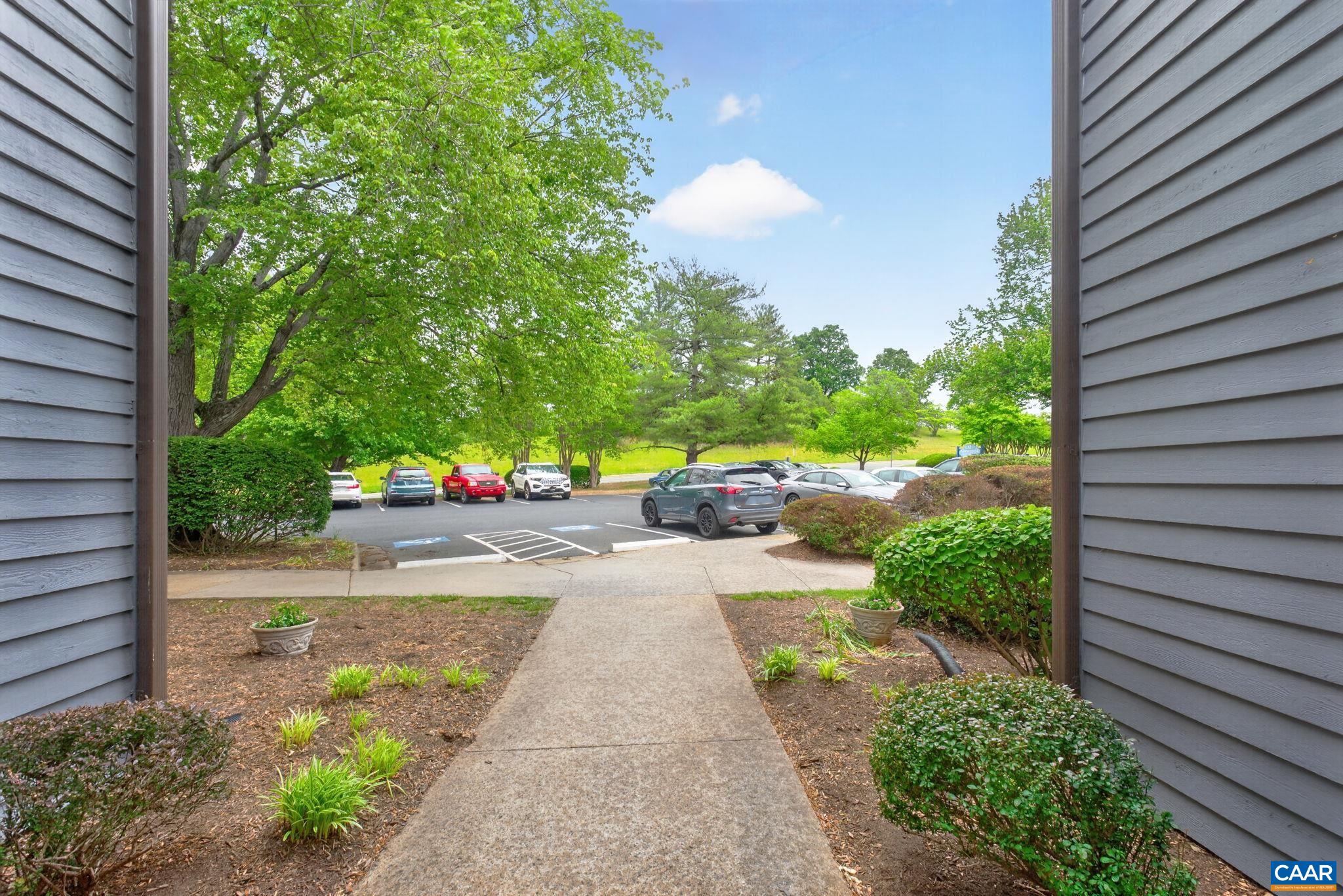 324 SOUTH PANTOPS DR, CHARLOTTESVILLE, Virginia 22911, 2 Bedrooms Bedrooms, ,2 BathroomsBathrooms,Residential,First Floor,324 SOUTH PANTOPS DR,677186 MLS # 677186